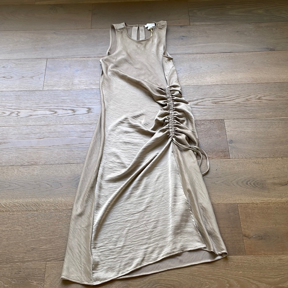NWT House of Harlow 1960 Silky Dress Adjustable Ruched Front Slit Size Medium